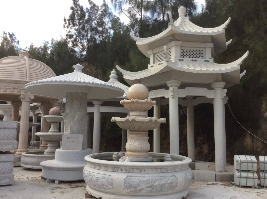 Marble pavilion - Image 2