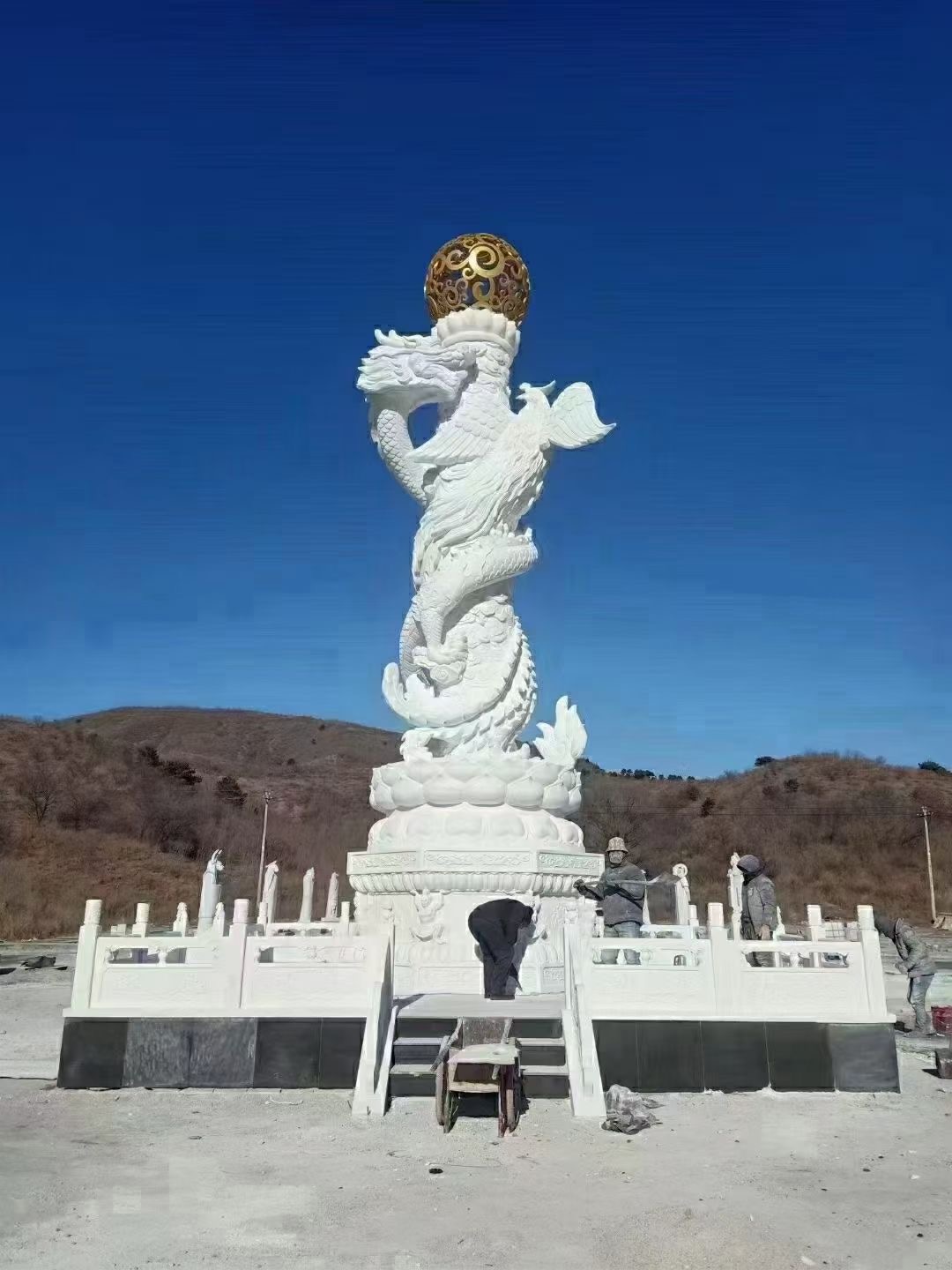 bluestone-dragon-columns-8