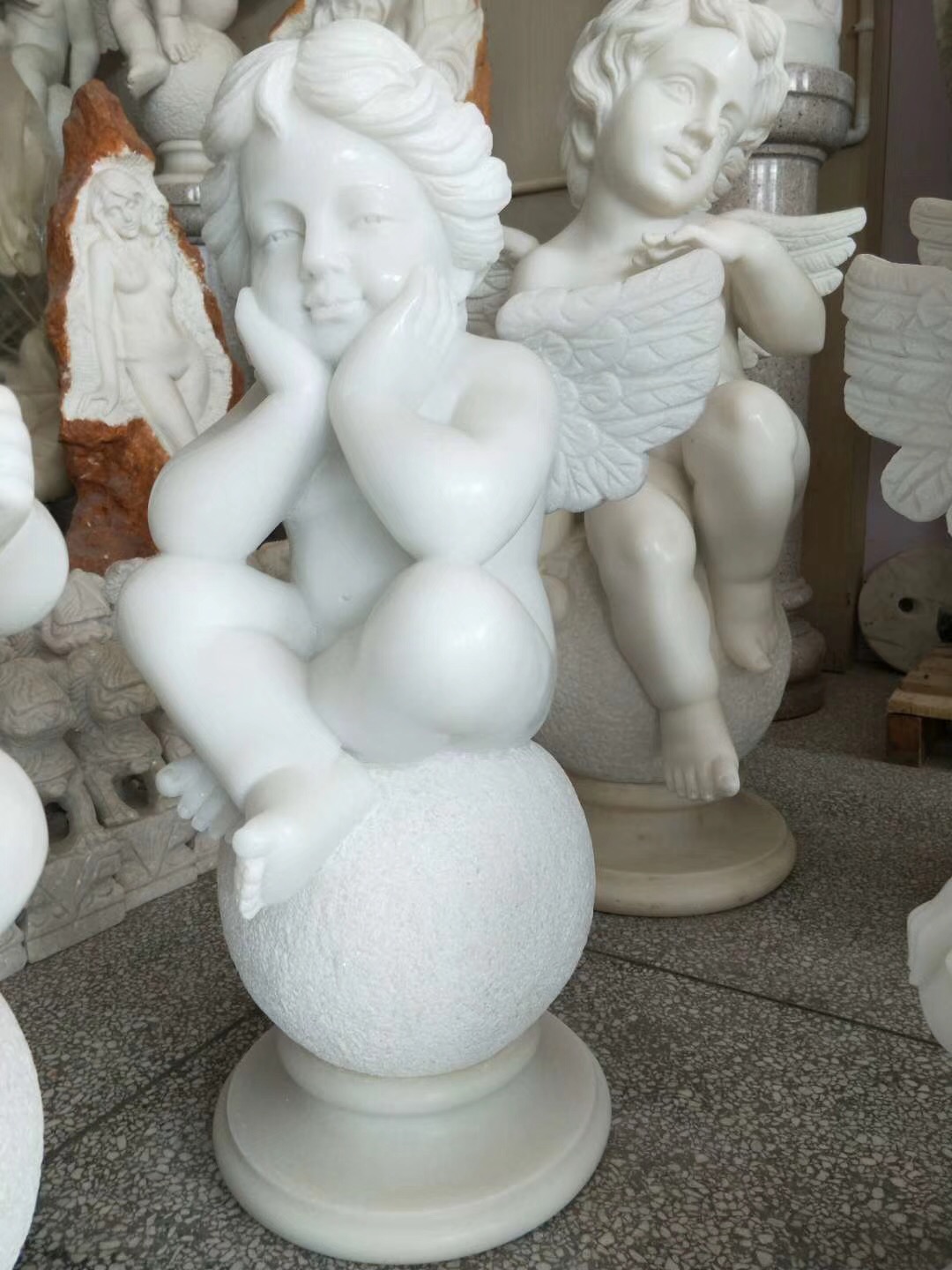 Angel statue - Image 3