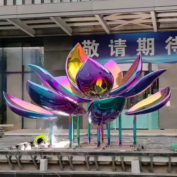 modern-elegance-stainless-steel-sculpture-7