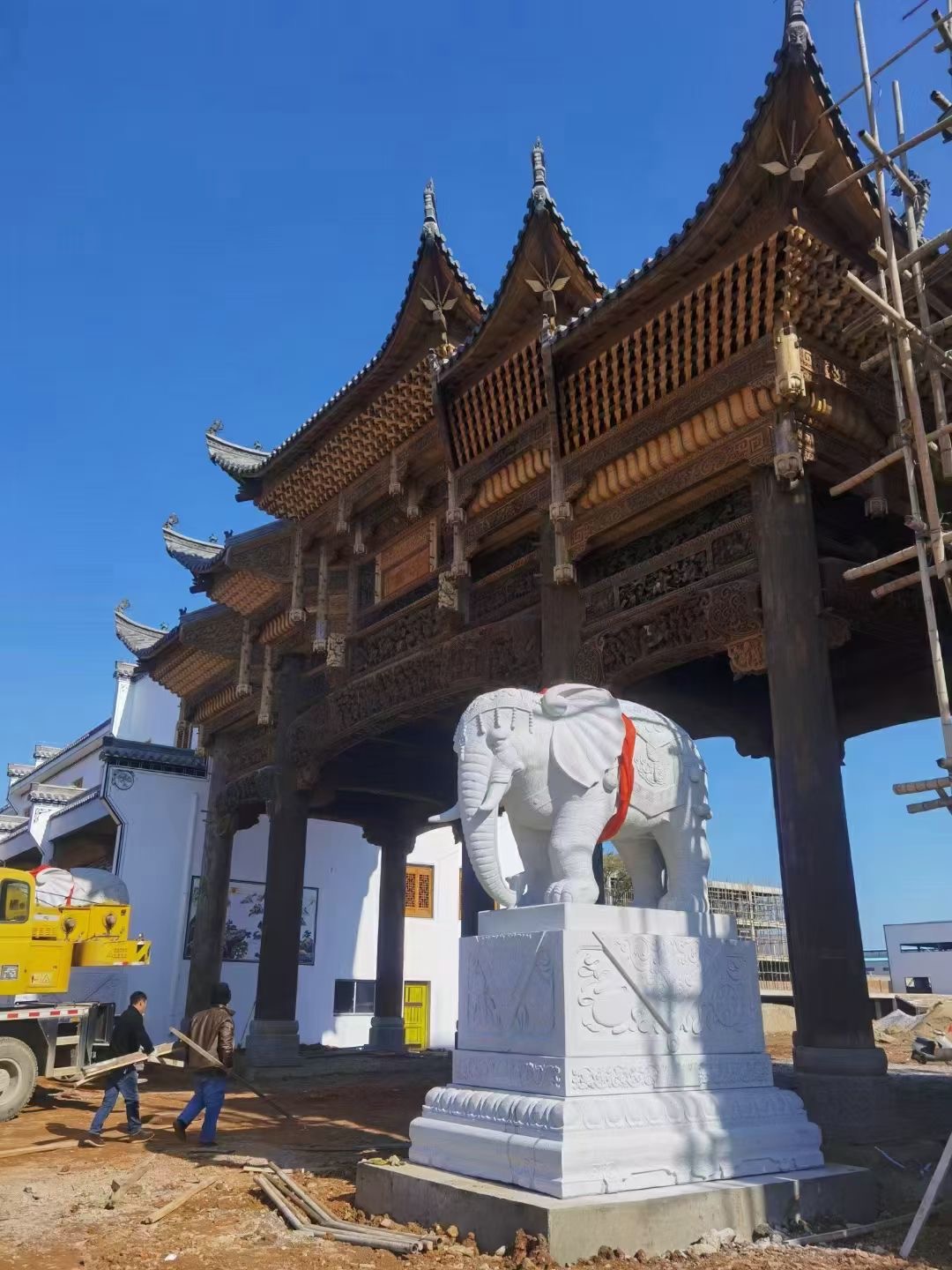 stone-elephant-statues-7