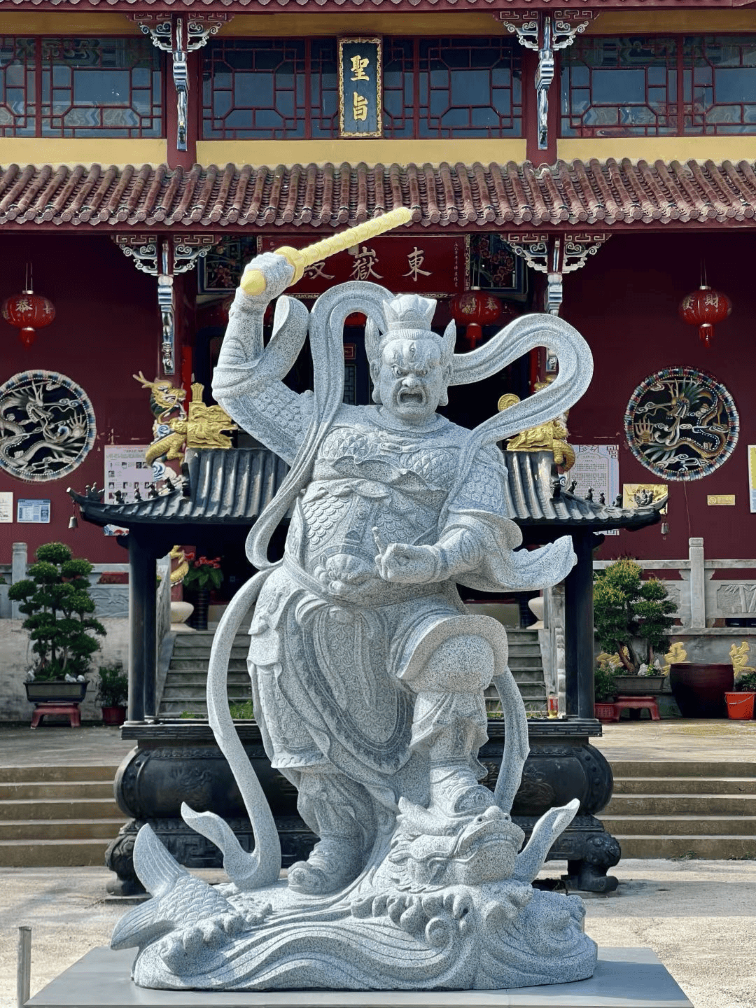 traditional-chinese-figurative-sculptures-12