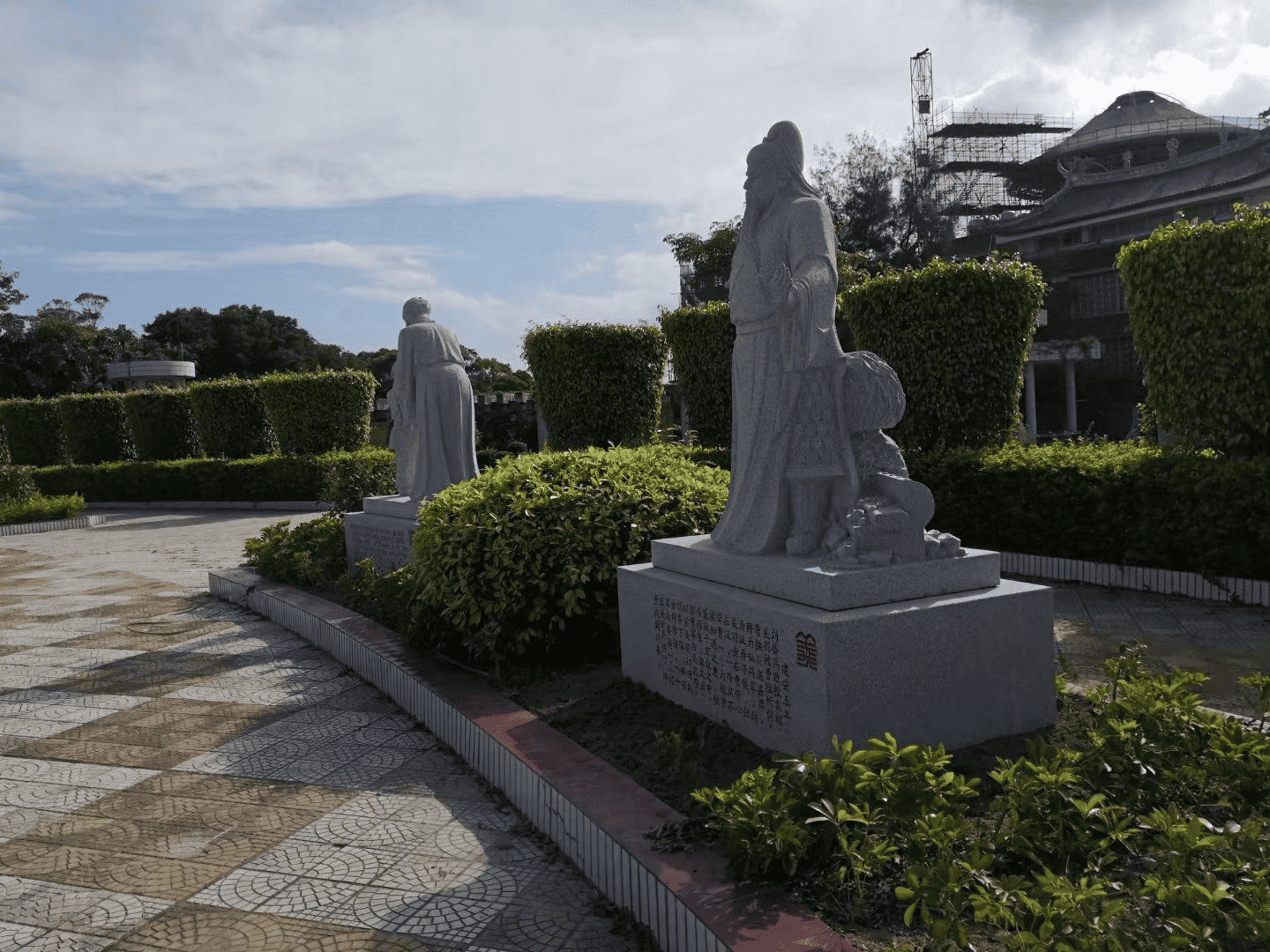 traditional-chinese-figurative-sculptures-2