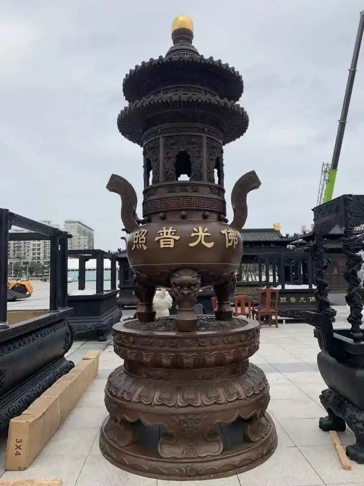 iron cast sculpture – Image 2